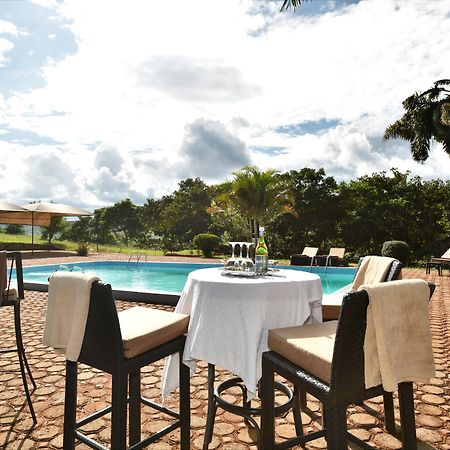 Highview Hotel Karatu Bagian luar foto
