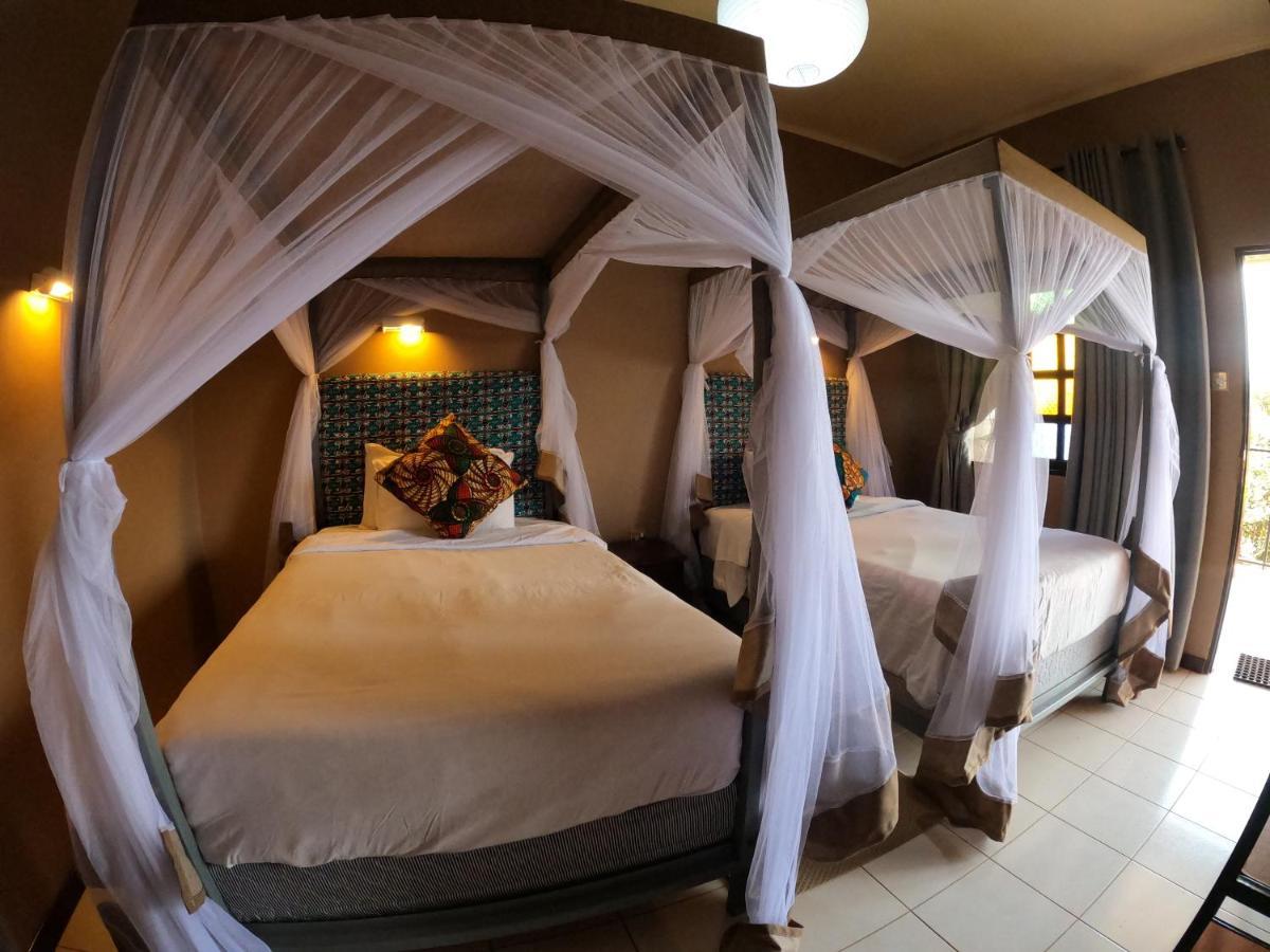 Highview Hotel Karatu Bagian luar foto