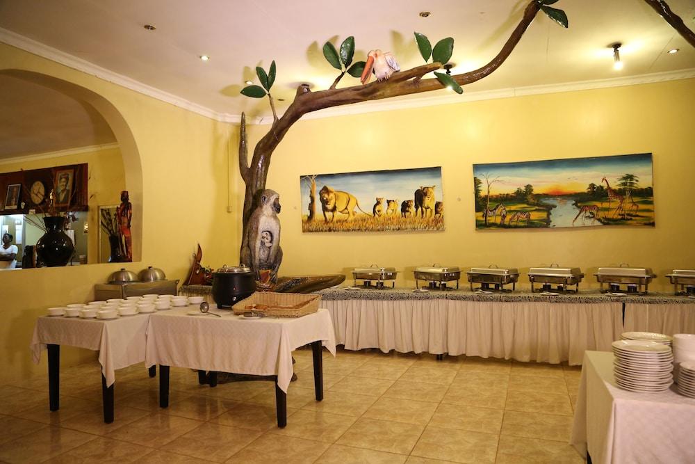 Highview Hotel Karatu Bagian luar foto