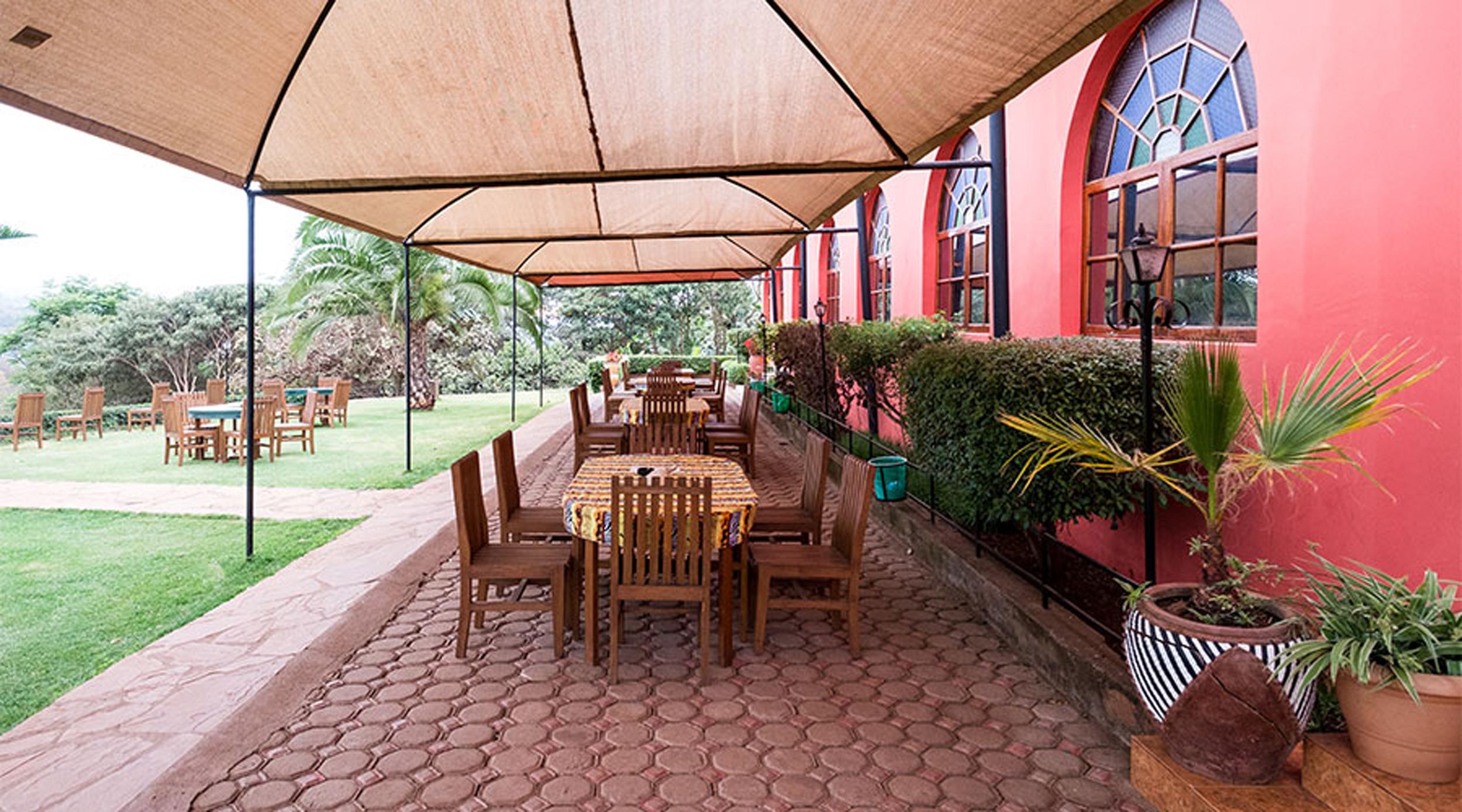 Highview Hotel Karatu Bagian luar foto