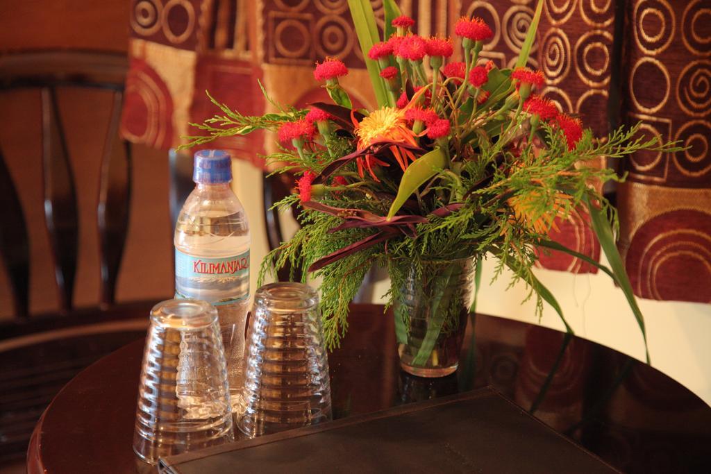Highview Hotel Karatu Ruang foto