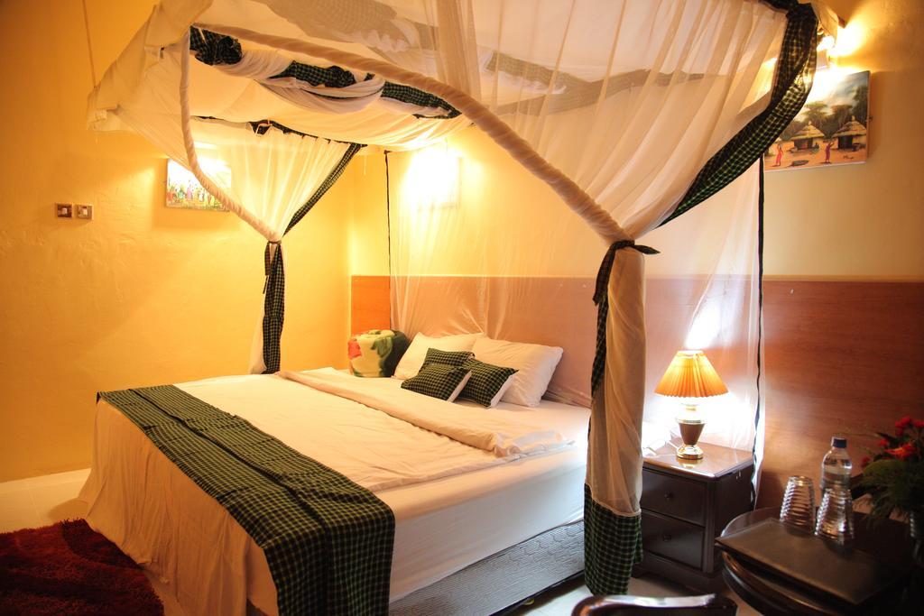 Highview Hotel Karatu Ruang foto