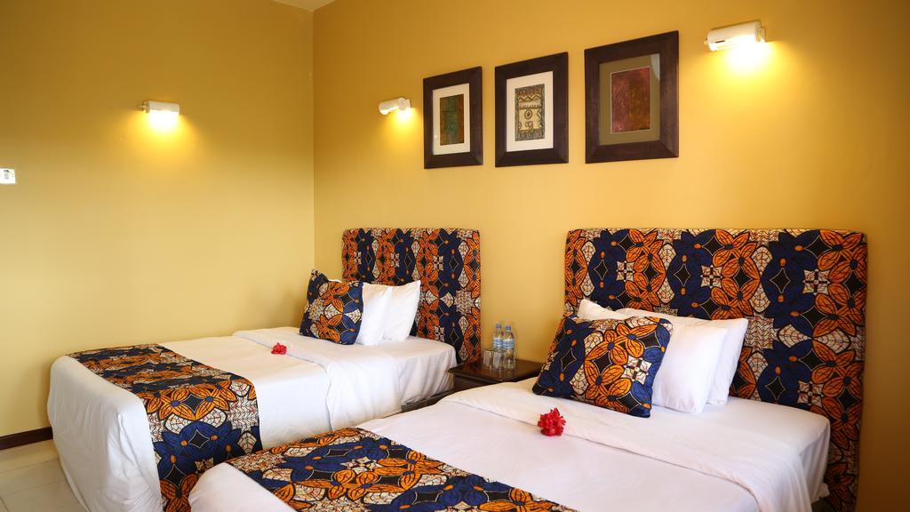 Highview Hotel Karatu Bagian luar foto